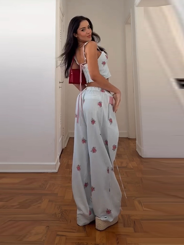 Zestaw 2-częściowy w kwiatowy  – Cami Top Lace recenzja i cena